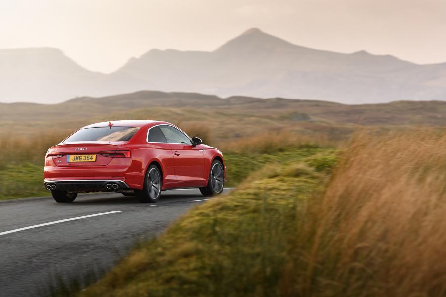  Audi S5 Coupe 2016 года  (UK) (фото 18 из 41)